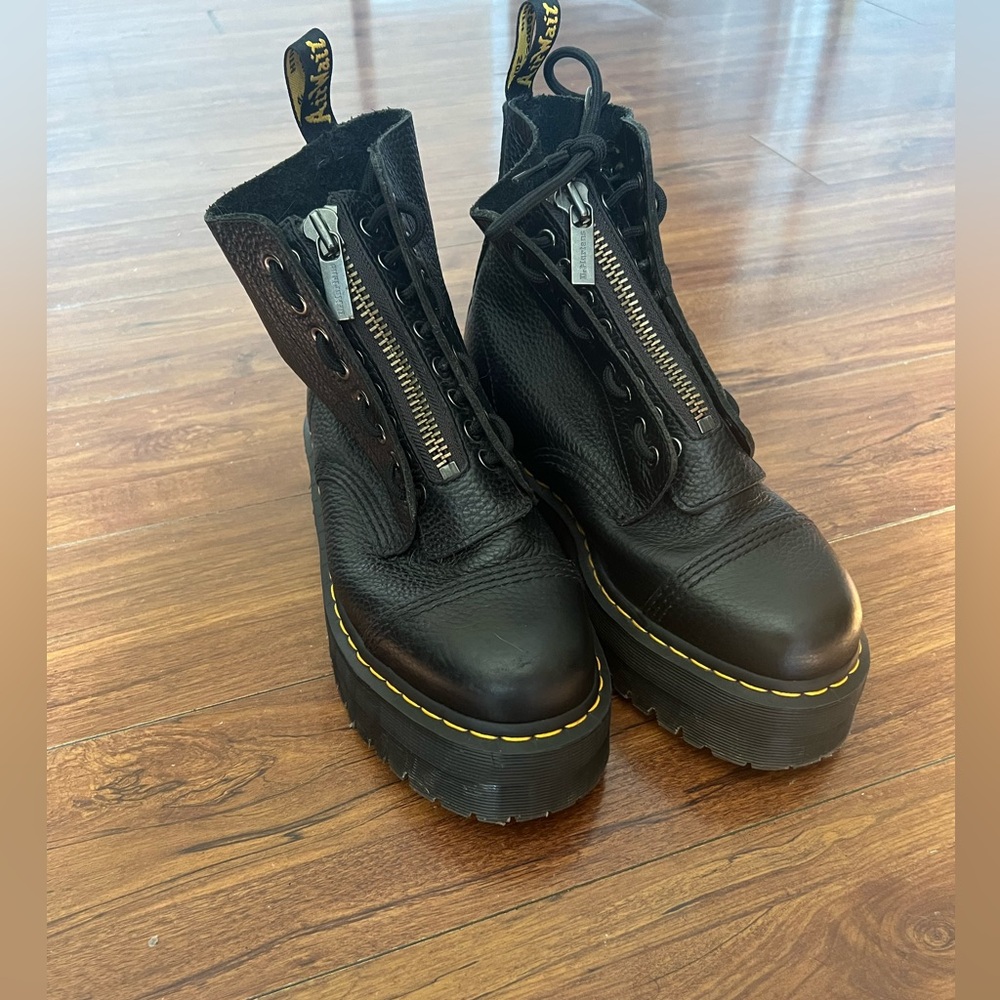 Dr. Martens Sinclair